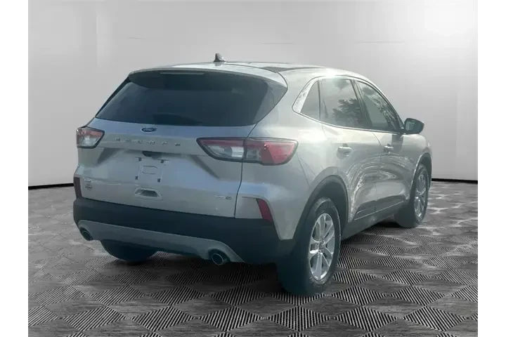 $15695 : Ford Escape 2020 AWD SE 4dr image 5