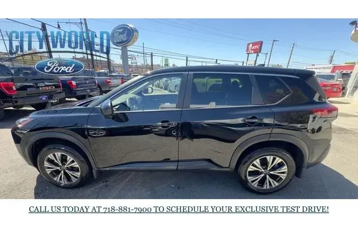 $25588 : Nissan Rogue 2023 AWD SV 4dr image 2