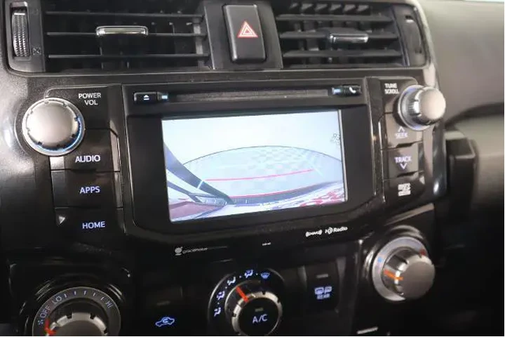 $30955 : Toyota 4Runner 2018 4x4 SR5 image 6