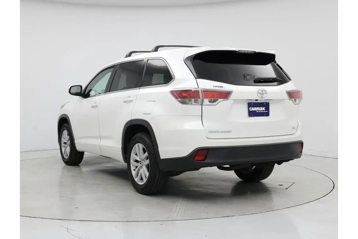 $21998 : Toyota Highlander 2015 LE 4d image 2