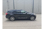 $30990 : Ford Explorer 2024 AWD XLT 4 thumbnail