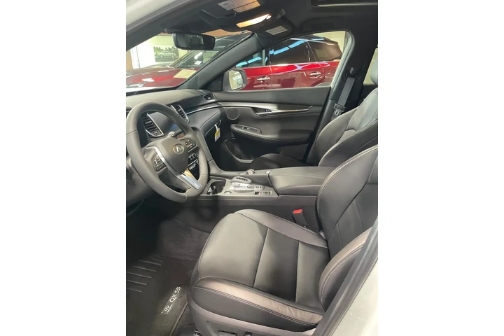 INFINITI QX55 Luxe AWD 2025 image 2