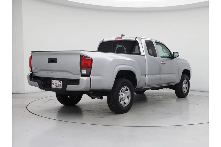 $29998 : Toyota Tacoma 2023 4x4 SR 4d image 8