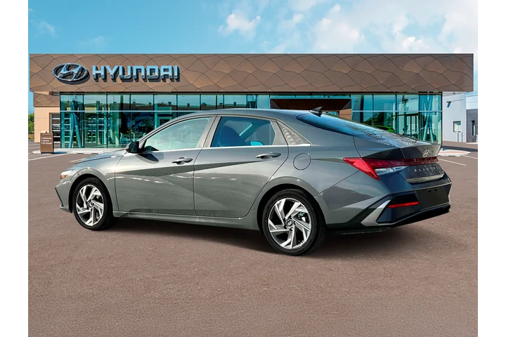 $23614 : Hyundai ELANTRA Hybrid 2024 image 4
