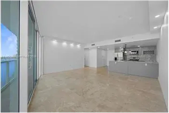 $4200 : Rental property with 1 bedro image 5