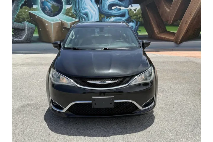 $7777 : 2018 Pacifica Touring Plus image 2