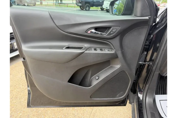 $1 : 2021 Equinox LT image 9