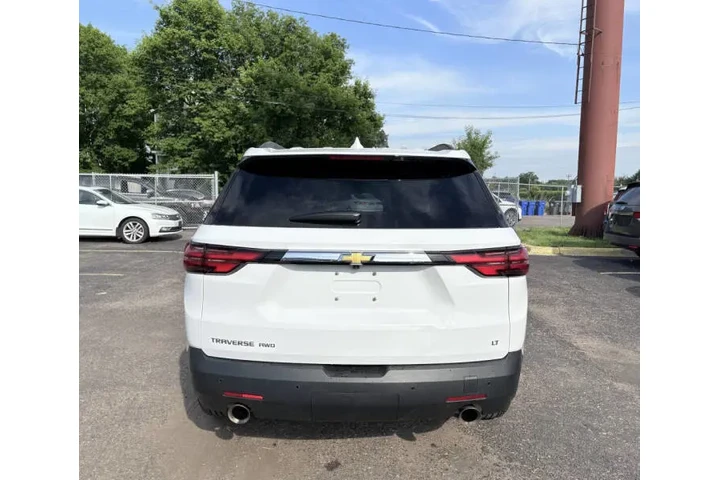 $19995 : 2023 Traverse LT image 7