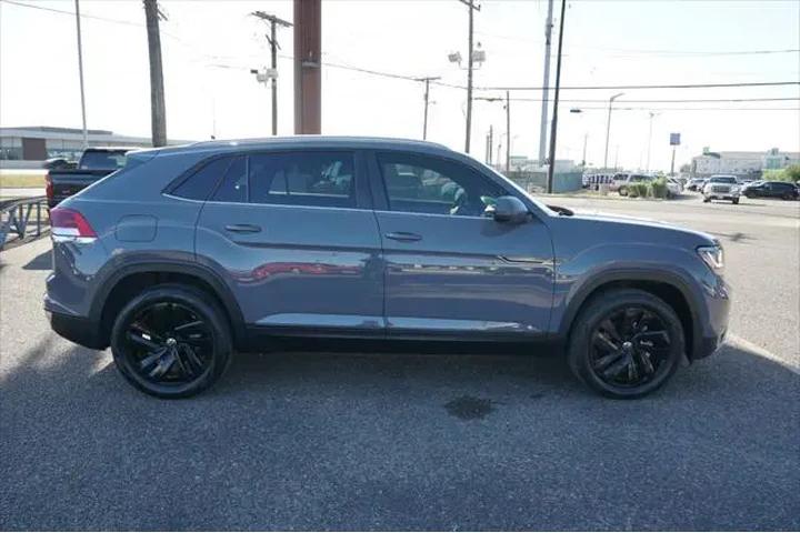 $27795 : Volkswagen Atlas Cross Sport image 5