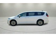 $25207 : Chrysler Pacifica Plug-In Hy thumbnail