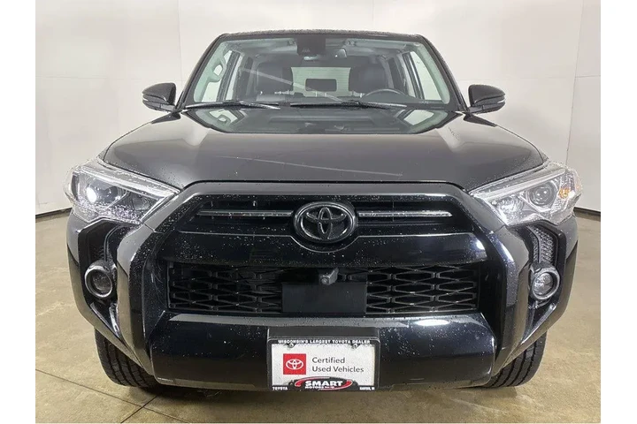 $41997 : Gold Certified2023 4 RUNNER S image 10