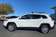 $12395 : 2015 Jeep Cherokee thumbnail