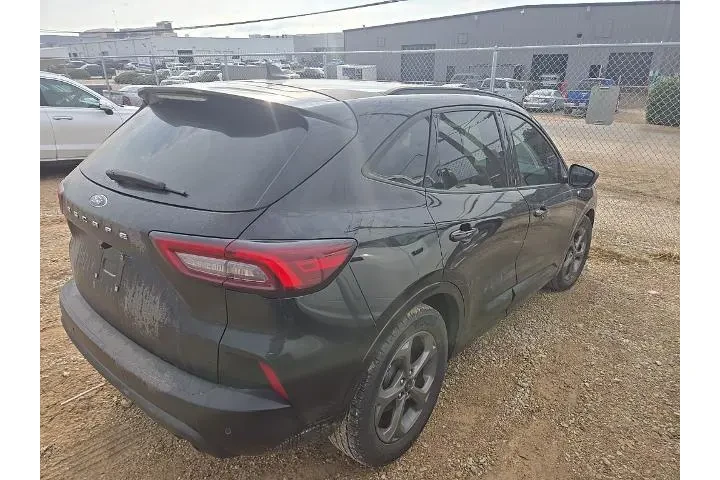 $16687 : Ford Escape 2023 ST-Line 4dr image 3