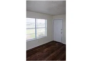 $775 : Rental property with 2 bedro thumbnail