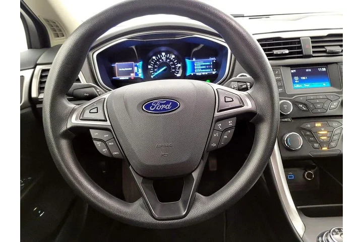 $16998 : Ford Fusion Hybrid 2017 SE 4 image 10