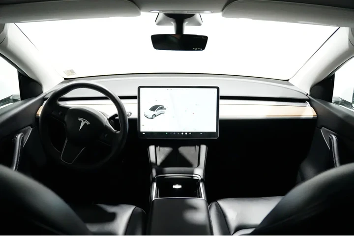 $26191 : 2021 Model Y Long Range image 1