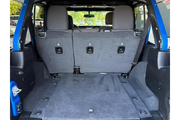 $33208 : Jeep Wrangler Unlimited 2022 image 6