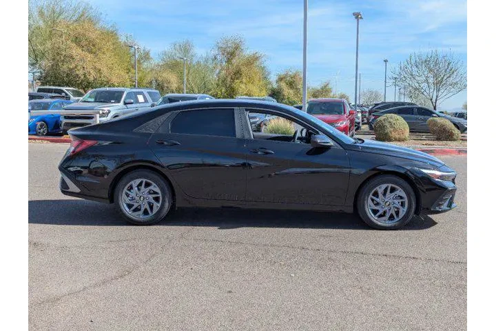 $19990 : Hyundai ELANTRA 2024 SEL 4dr image 3