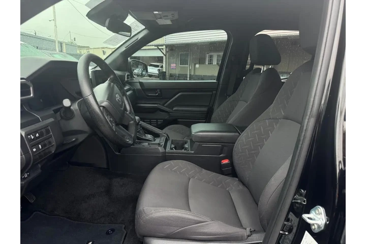 2025 Tacoma SR Double Cab 2WD image 7