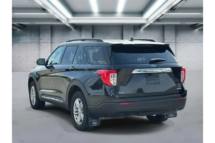 $27555 : Ford Explorer 2023 AWD XLT 4 image 6