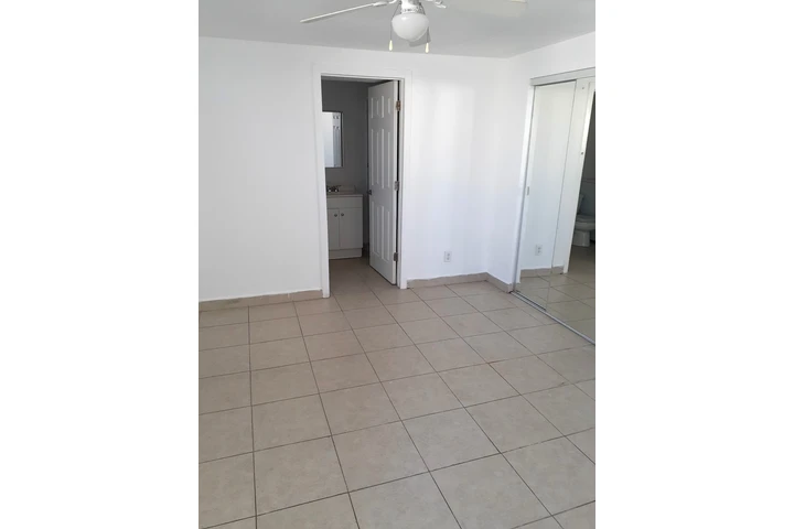 $1100 : Estudio tipo apartamento image 8