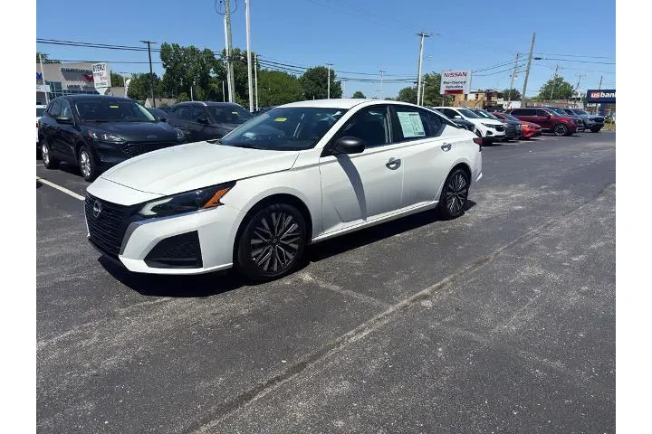 $23995 : Nissan Altima 2025 2.5 SV 4d image 4
