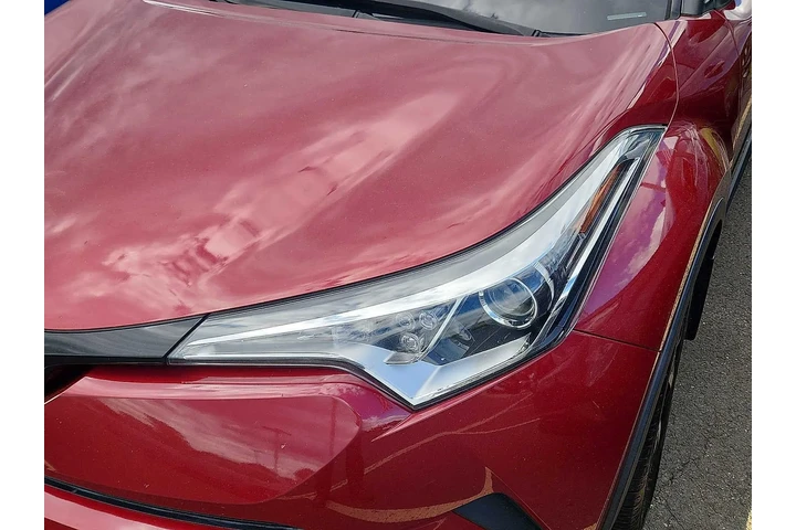 $17995 : Toyota C-HR 2018 XLE Premium image 8