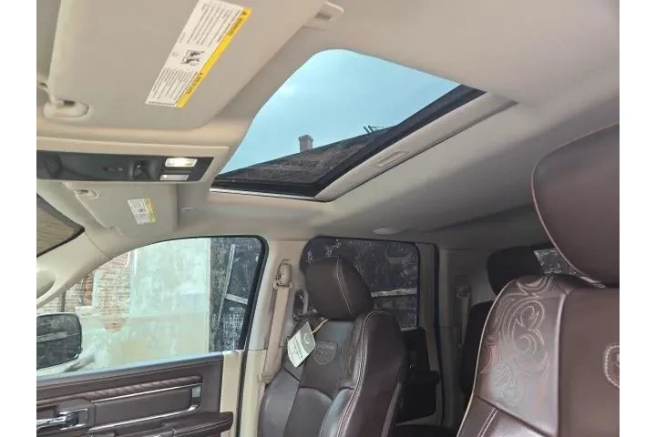 $39990 : Ram 2500 2018 4x4 Laramie Li image 10