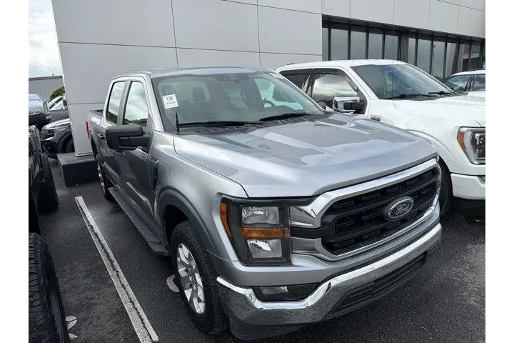 $38592 : Ford F-150 2023 4x2 XL 4dr S image 2