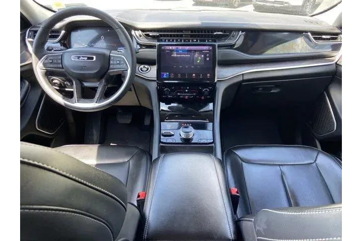 $23465 : Jeep Grand Cherokee 2023 4x4 image 3
