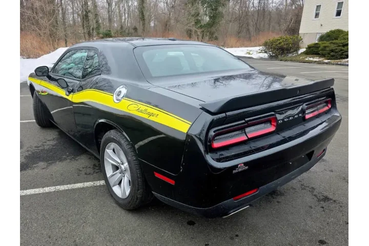 $26900 : 2023 Challenger SXT image 7