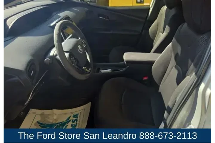 $23750 : Toyota Prius 2020 AWD LE AWD image 7