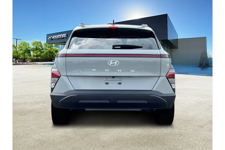 $21499 : Hyundai KONA 2024 SEL 4dr Cr image 6