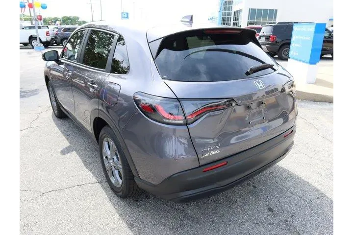 $27990 : Honda HR-V 2026 LX 4dr Cross image 7