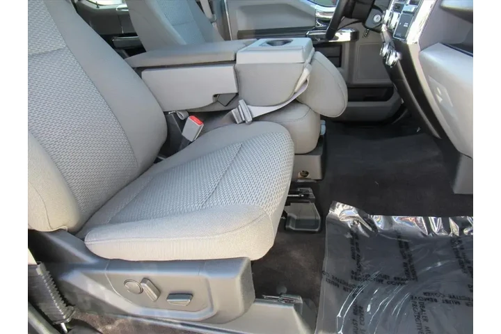 $25850 : Ford F-150 2019 4x2 XL 4dr S image 10