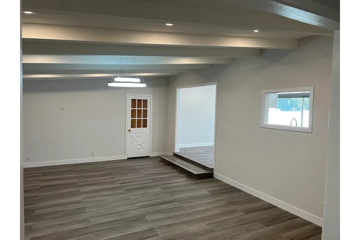 $1400 : Garden Grove - Available image 8