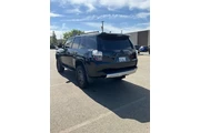 $39998 : Toyota 4Runner 2020 4x4 SR5 thumbnail