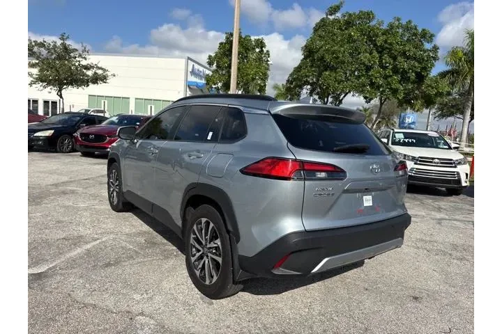 $26988 : Toyota Corolla Cross 2024 XL image 5