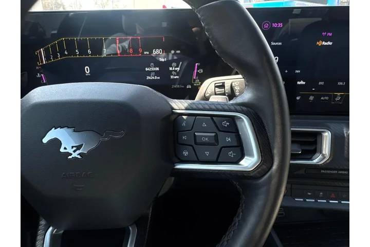 2024 Mustang GT Premium Coupe image 9