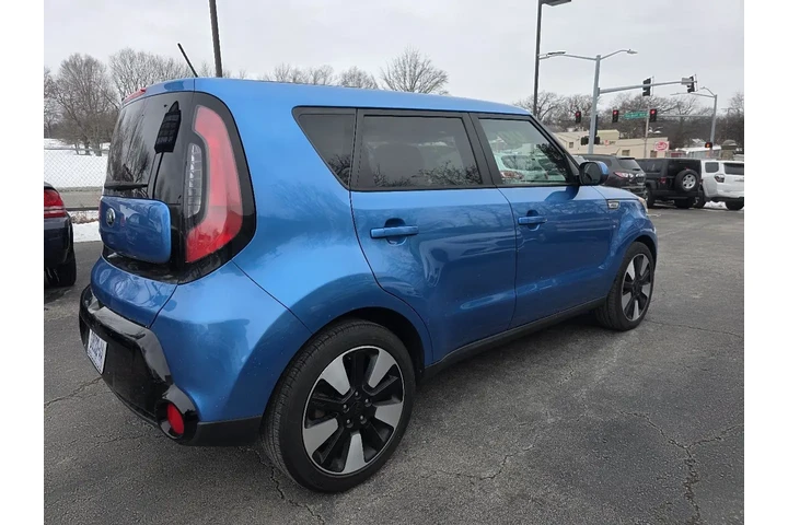 $5900 : 2016 Soul + image 6