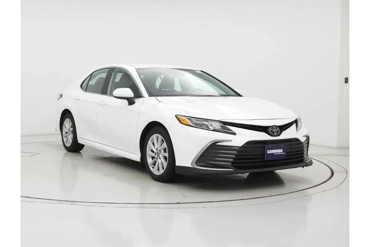 $23998 : Toyota Camry 2024 LE 4dr Sed image 1