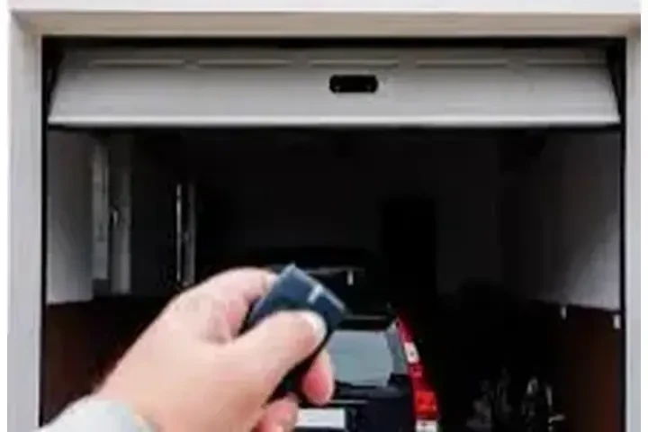 MIGUEL GARAGE DOORS image 3