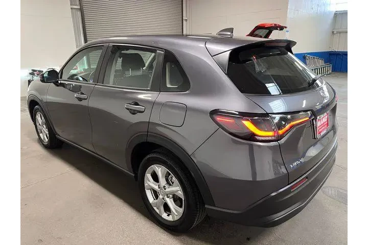 $23973 : Honda HR-V 2024 LX 4dr Cross image 5
