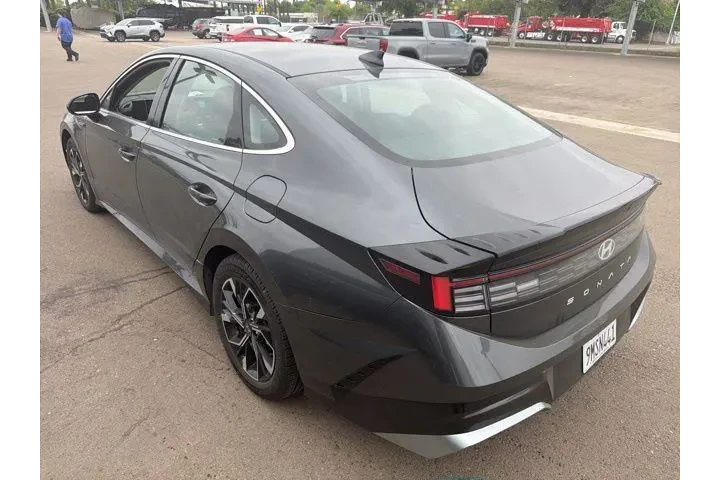 $23900 : Hyundai SONATA 2024 SEL 4dr image 3