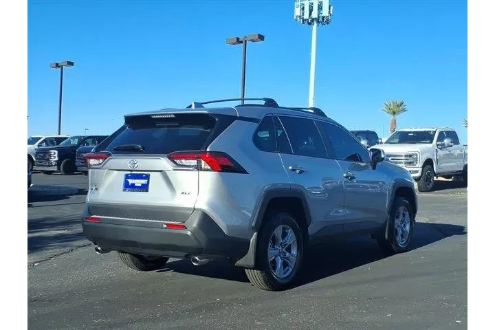 $32670 : Toyota RAV4 2025 XLE 4dr SUV image 6