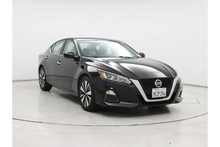 $13998 : Nissan Altima 2021 2.5 SV 4d image 1