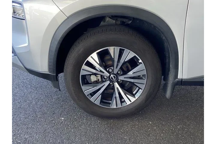 $17222 : Nissan Rogue 2022 AWD SV 4dr image 9