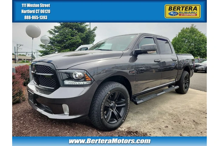 $19995 : Ram 1500 2018 4x4 Night 4dr image 2