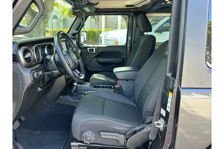 $25996 : Jeep Wrangler 2020 4x4 Willy image 10