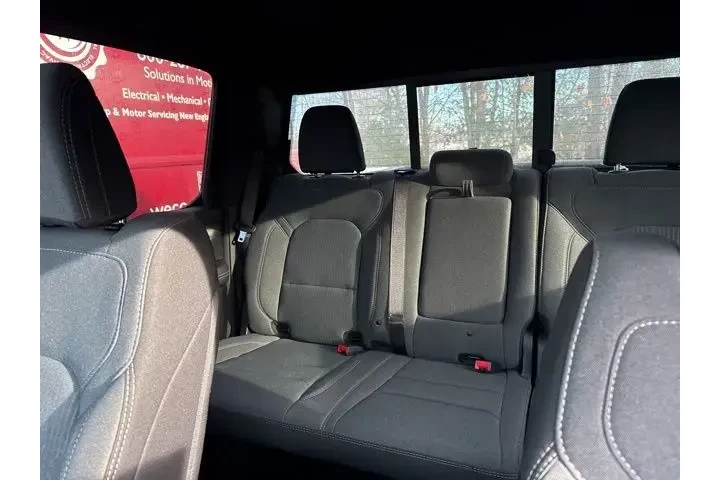 $34007 : Ram 1500 2022 4x4 Lone Star image 6